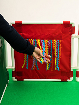 Манеж складной с наполнением. Игровой набор для развития манипулятивных действий и тактильного восприятия – портал поставщиков НСППО - 6